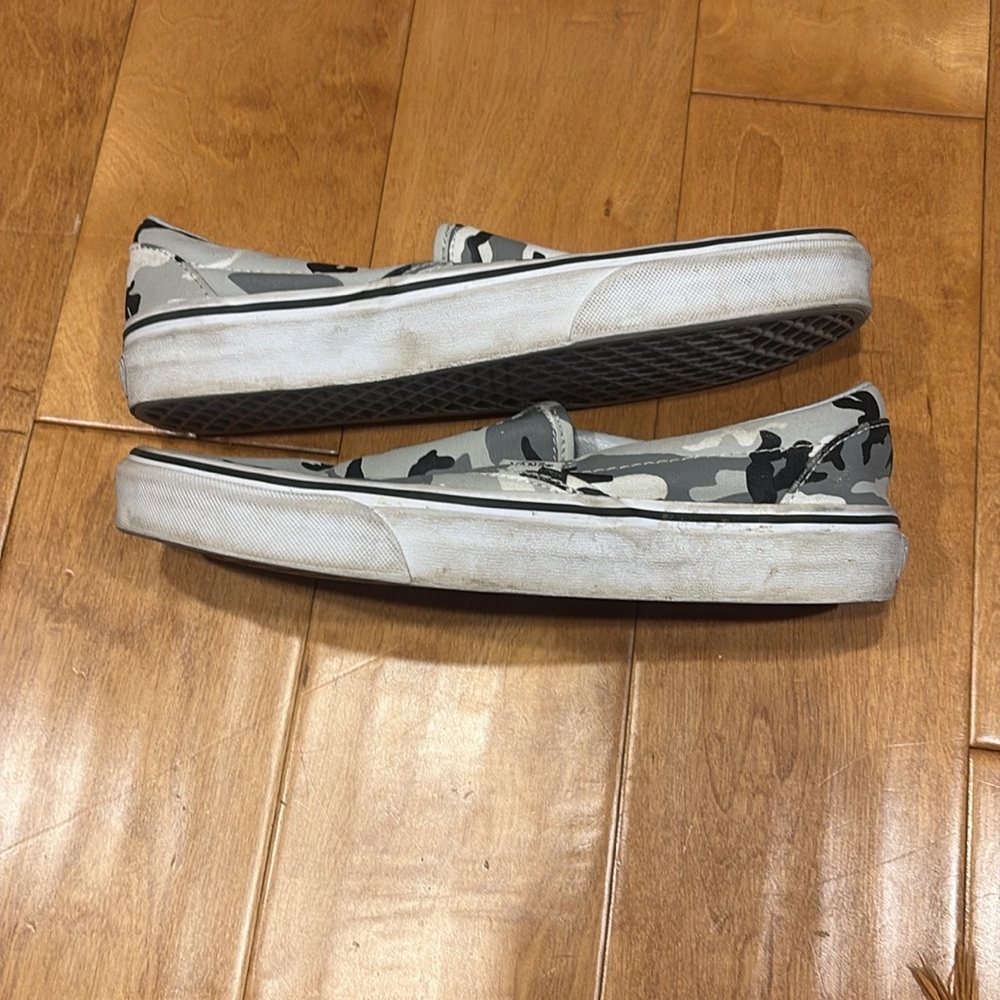 Vans camo slip ons - Picture 6 of 10